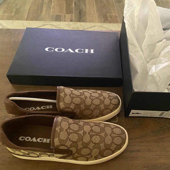 Men’s Coach Slip Ons - Picture 4 of 5